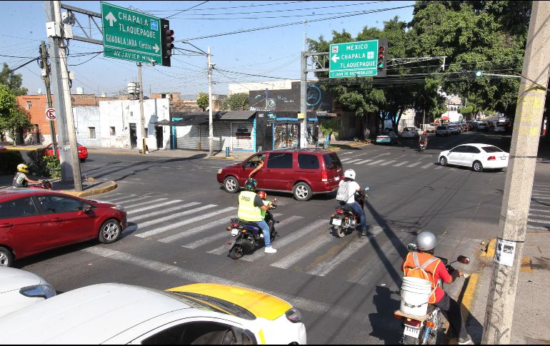 Destacan que el cruce es peligroso para los motociclistas. EL INFORMADOR/A. Camacho
