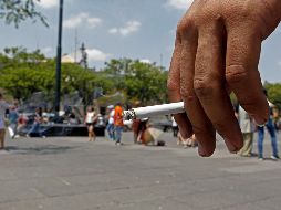 Los tapatíos señalaron que se violan sus derechos si prohíben fumar en lugares públicos. EL INFORMADOR/ ARCHIVO