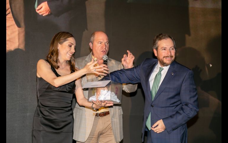 Erika Cid, Jaime Orendain y Adrián Lozano Lozano. GENTE BIEN JALISCO/Jorge Soltero