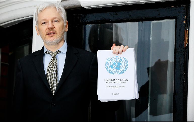 Julian Assange se hizo famosos en 2010 con la publicación de cientos de miles de documentos secretos de EU que dejaron al descubierto sus prácticas en las guerras de Iraq y Afganistán. AP / ARCHIVO