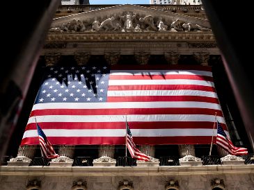 Hasta el momento, el índice principal Dow Jones cae 14.61% desde inicios de año. AP/J. Nikhinson