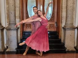 Lucy Arce, directora artística del Ballet Jalisco y los bailarines Erika Aguirre y Carlo Bravo. EL INFORMADOR / N. Gutiérrez