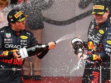 Sergio Pérez y Max Verstappen se disputan el campeonato de la Fómula 1. ESPECIAL/Red Bull Content Pool
