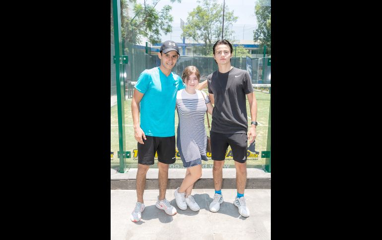 Sebastián Herrera, Giovanna Lara y Daniel Trevino. GENTE BIEN JALISCO/Jorge Soltero