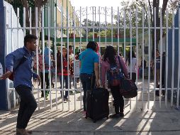 Los jóvenes de Oaxaca tienen que abandonar muchas veces las aulas para introducirse en el mercado laboral, mismo en el que se enfrentan a la discriminación. SUN/ ARCHIVO.