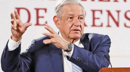 López Obrador defendió sus políticas energéticas y dijo que si no hubiese actuado se habrían dado aumentos en los precios de la luz y combustibles. EFE