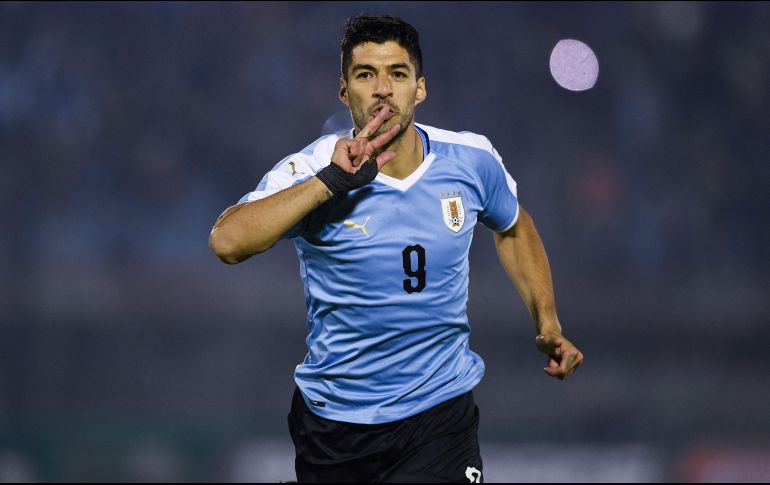 Luis Suárez jugó en el semestre pasado para El Nacional de su país, equipo con el que logró el título de Liga. AFP / ARCHIVO