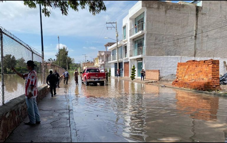 La lluvia del la madrugada de ayer provocó inundaciones en el municipio de San Miguel el Alto, Jalisco. ESPECIAL