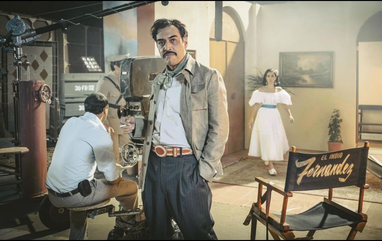El actor, en el papel de Emilio “El Indio” Fernández, durante el rodaje de la serie “María Félix: La Doña”. CORTESÍA