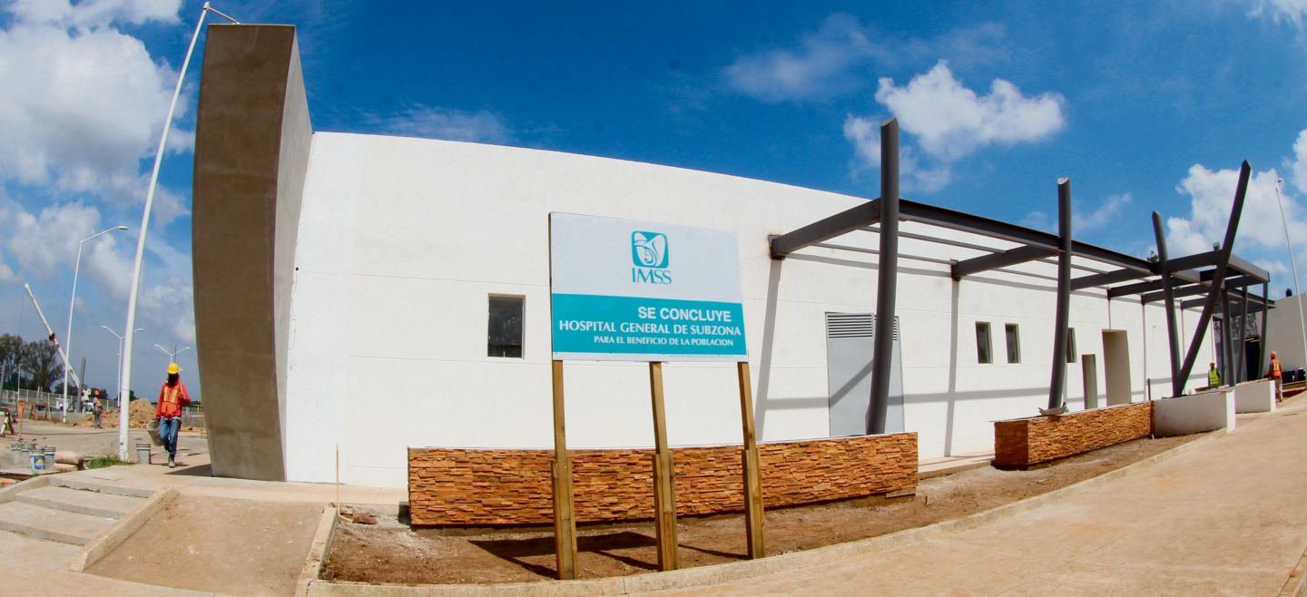 El Hospital de Arandas dará atención a los derechohabientes y a la población en general. En la imagen, el avance de obra con corte al 20 de julio. ESPECIAL
