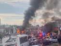 Vehículos incendiados en Carretera a Saltillo donde habrían ocurrido los hechos de inseguridad. ESPECIAL