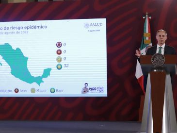 Hugo López-Gatell Ramírez, subsecretario de Prevención y Promoción de la Salud, informa que se completaron cinco semanas de reducción continua de contagios y de fallecimientos por COVID-19. SUN / F. Rojas