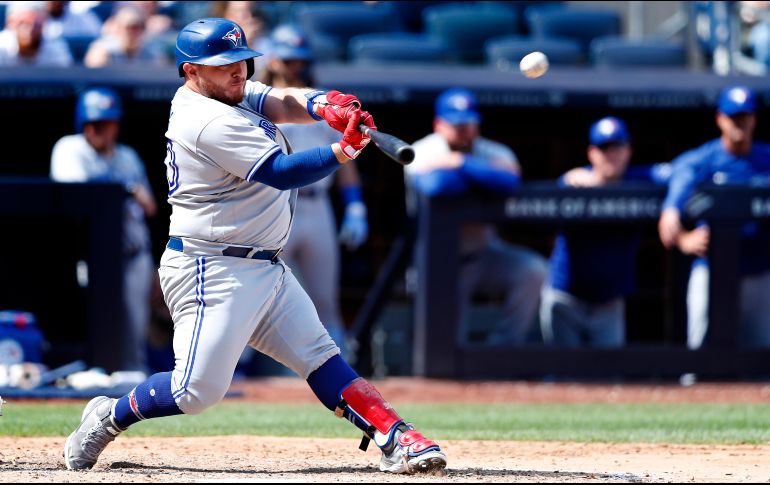 El mexicano Alejandro Kirk pegó un doblete productor de dos carreras. AP/N. Murray