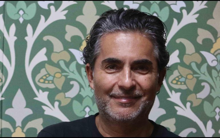 Durante el programa, sus compañeros le mostraron su solidaridad y apoyo, y le dijeron que mediante su testimonio, posiblemente puede cambiar la vida de muchas personas. SUN / ARCHIVO