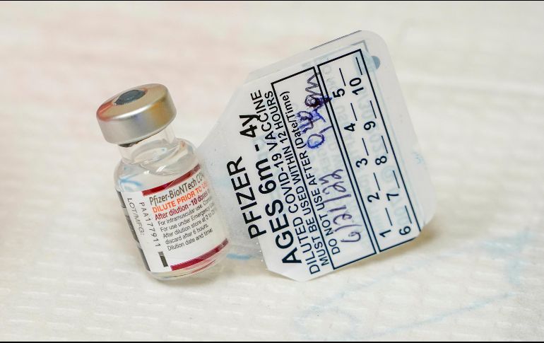 La nueva actualización analizó los diagnósticos de COVID-19 reportados entre marzo y junio en el estudio actual de Pfizer sobre la vacuna de tres dosis. AP/M. Altaffer