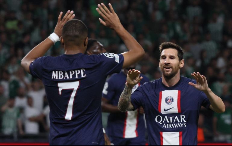 Es la primera vez que El tridente del PSG formado por Kylian Mbappé, Leo Messi y Neymar marca en un mismo encuentro de la Champions League. AFP/J. GUEZ