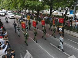 Tapatíos celebran la Independencia con desfile cívico-militar (FOTOS)