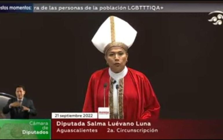 Salma Luévano subió al pleno de la Cámara baja para impulsar una reforma a la Ley de Asociaciones Religiosas y Culto Público. ESPECIAL