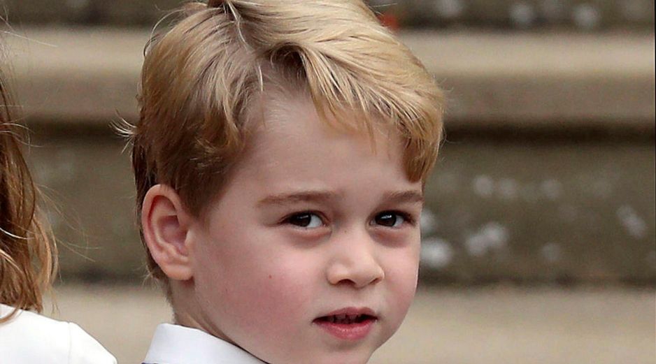 El príncipe George advierte a sus compañeros que su papá será el rey y es mejor que 