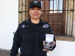 Adriana formó parte de los 251 policías condecorados por sus años de trabajo dentro de la Policía de Guadalajara. EL INFORMADOR/A. Camacho