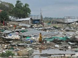 La cifra de muertos por el paso del ciclón Sitrang pasó de 24 a 28 luego de que las autoridades recuperaran 4 cadáveres de hombres que no acataron las recomendaciones de buscar refugio durante la tormenta. AFP/ ARCHIVO
