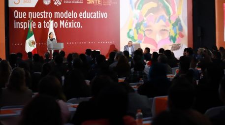 Claudia Sheinbaum Pardo compartió su compromiso con la educación en la Ciudad de México. ESPECIAL