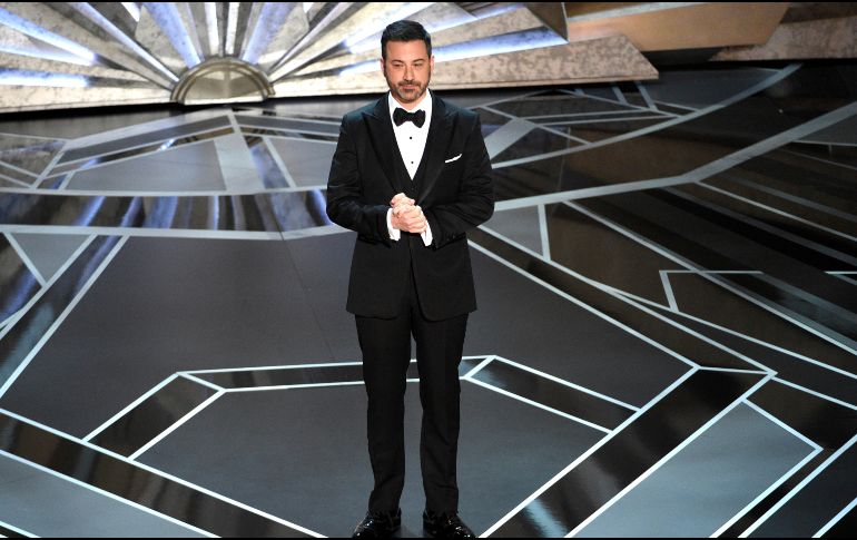 Jimmy Kimmel devolverá a los Oscar el puesto de presentador, luego de que en 2019 la Academia de Hollywood prescindiera de este tras la renuncia del actor  Kevin Hart por unos polémicos mensajes en Twitter. AP / ARCHIVO