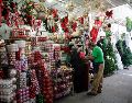 Además del comercio, los tianguis navideños contribuyen a mantener vivas las tradiciones decembrinas. EL INFORMADOR/ARCHIVO
