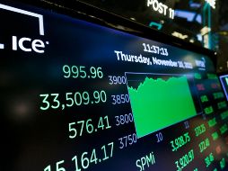 Los mercados accionarios ya reaccionaron tras el anuncio de FTX. EFE / J. LANE