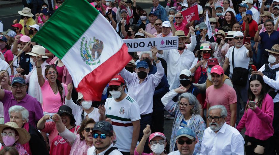 El excandidato presidencial, Roberto Madrazo, participó en la marcha en defensa del INE. SUN / ARCHIVO