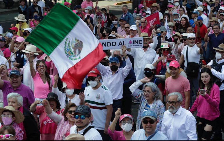 El excandidato presidencial, Roberto Madrazo, participó en la marcha en defensa del INE. SUN / ARCHIVO