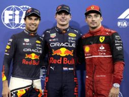 Sergio Pérez largará en segundo lugar, Charles Leclerc en tercero y Max Verstappen tiene la pole. EFE/K.  Jebreili