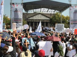 El rector de la UdeG calculó que se reunieron alrededor de 145 mil universitarios en la megamarcha. EL INFORMADOR / A. Camacho