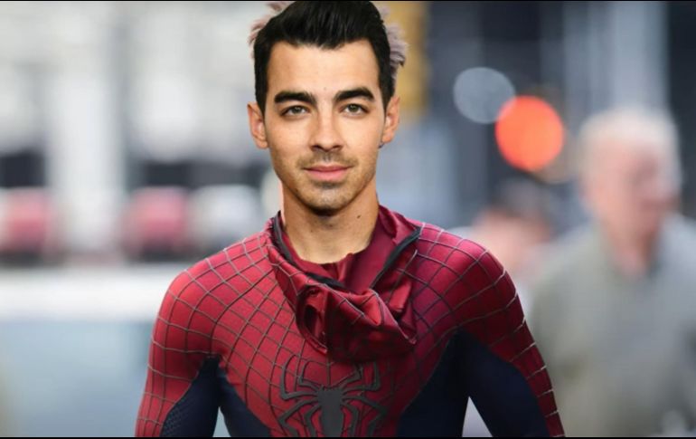El cantante y actor Joe Jonas revela que pretendía ser Spider-Man en la película de 2012, la cual fue protagonizada por Andrew Garfield. ESPECIAL/FANART