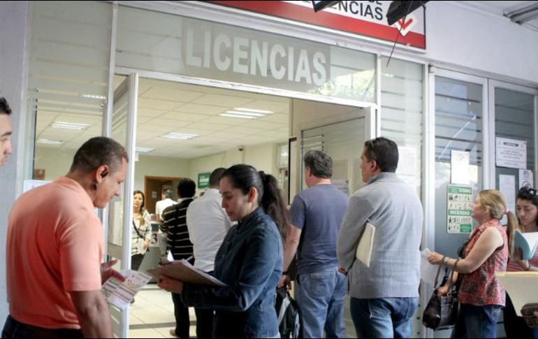 De acuerdo con la Setran, en Jalisco 1.8 millones de conductores manejan con la licencia vencida, lo que representa una tercera parte de los 5.7 millones de documentos registrados. EL INFORMADOR / ARCHIVO