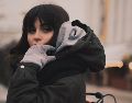 Moda: 5 abrigos básicos para tus looks de invierno. UNSPLASH/Oleg Ivanov