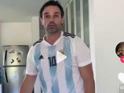 El Papá de la joven prefiere ver partido de la selección argentina que estar presente en el logro académico de su hija. TIKTOK/@felichennales