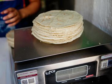 Incluso en las tiendas de autoservicio donde el precio de la tortilla es relativamente menor al de los expendios se han reportado alzas importantes. EL INFORMADOR/ARCHIVO