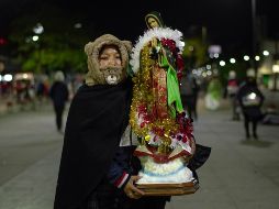 Hoy es 12 de diciembre y como cada año, a excepción de los posteriores al inicio de la pandemia por COVID-19, millones de creyentes asisten a la Basílica de Guadalupe a rendir tributo a la Virgen Morena del Tepeyac. AP / A. del Rosario