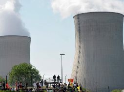 La regulación de la actividad en torno al manejo de la energía nuclear es un tema que se ha venido trabajando en las últimas décadas, sin embargos los gobiernos en el mundo no han podido consolidar un acuerdo común entre paises. EFE/ARCHIVO