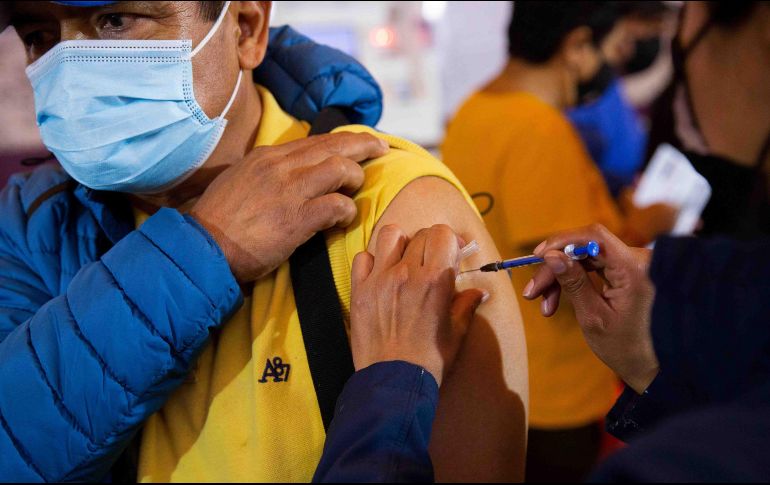 El esquema de vacunación contra la influenza en México, dijo López-Gatell, está recomendado por la Organización Mundial de la Salud, Dinamarca, Suecia, Noruega, entre otros países. SUN / ARCHIVO