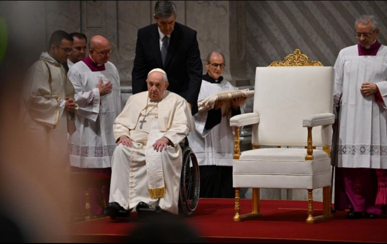 El Papa Francisco agradeció al fallecido Benedicto XVI por su 