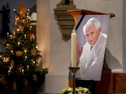 El sumo Pontífice murió esta mañana a la edad de 95 años en el monasterio Mater Ecclesiae del Vaticano, lugar en el que residía desde su renuncia al papado en 2013. AFP/ L. Preiss