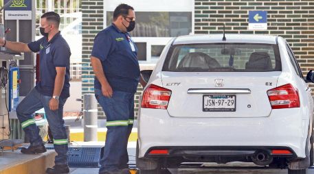 La CNDH planteó como excesivo que los burócratas sean penalizados por no llevar a verificar el automóvil oficial que tengan asignado. EL INFORMADOR / ARCHIVO