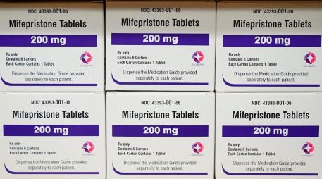 La mifepristona es uno de los dos medicamentos que normalmente se utilizan para interrumpir un embarazo, junto con el misoprostol. AP/ARCHIVO