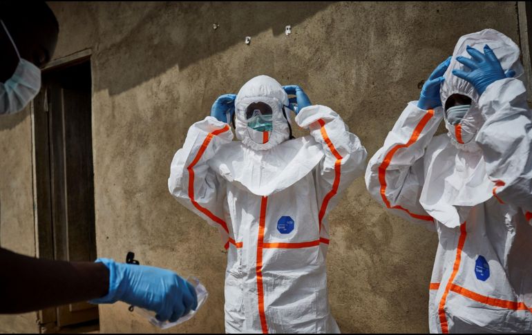 La participación de la población es fundamental para controlar los brotes de ébola. EFE / ARCHIVO