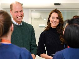 Kate lució fresca y muy animada, al igual que el príncipe Guillermo, quien también fue todo sonrisas. AFP / B. Adams
