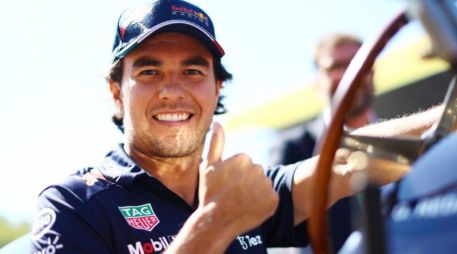 Sergio Pérez se prepara para lo que será el arranque de temporada de la Fórmula 1. Twitter/@SChecoPerez