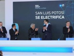 El Presidente acudió a la apertura de la planta de BMW que abrió en San Luis Potosí. SUN