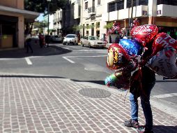 Las florerías y tiendas departamentales donde venden globos, chocolates y peluches, son los lugares de mayor concurrencia el 14 de febrero. EL INFORMADOR / ARCHIVO
